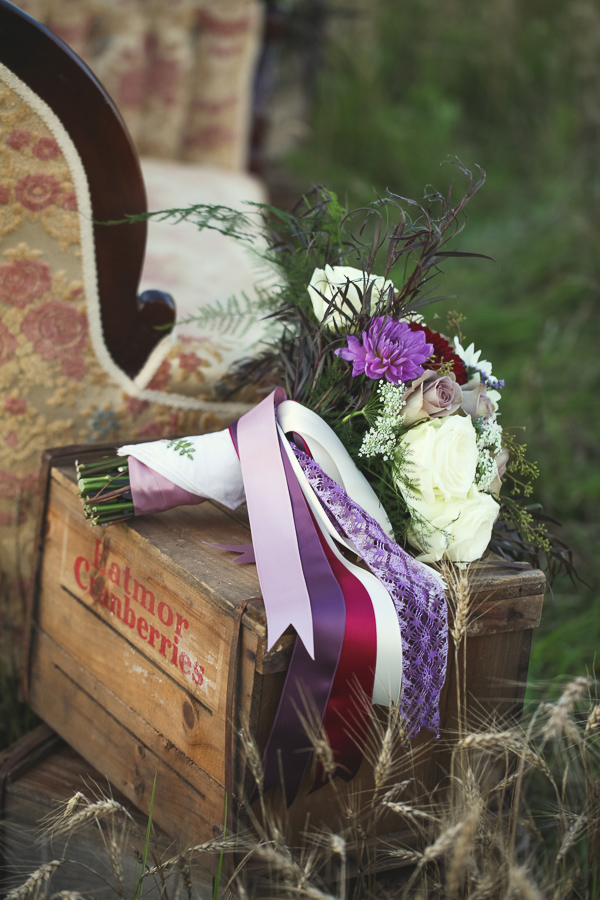 rustic-plum-and-gold-wedding-ideas
