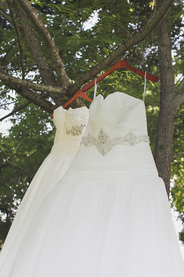 rustic-plum-and-gold-wedding-ideas