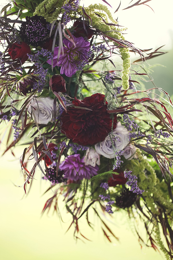 rustic-plum-and-gold-wedding-ideas
