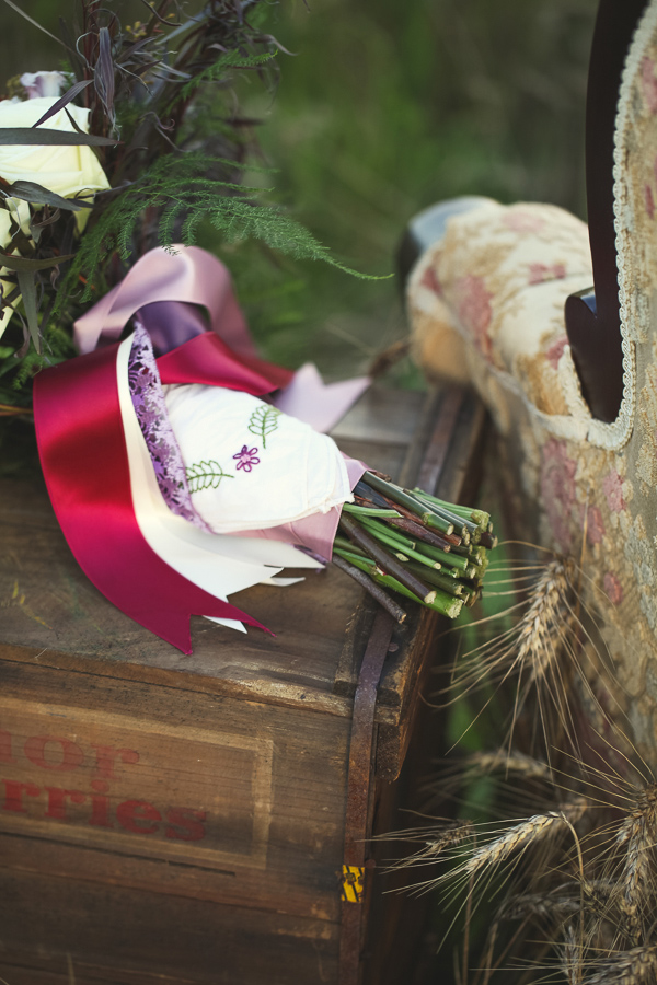 rustic-plum-and-gold-wedding-ideas