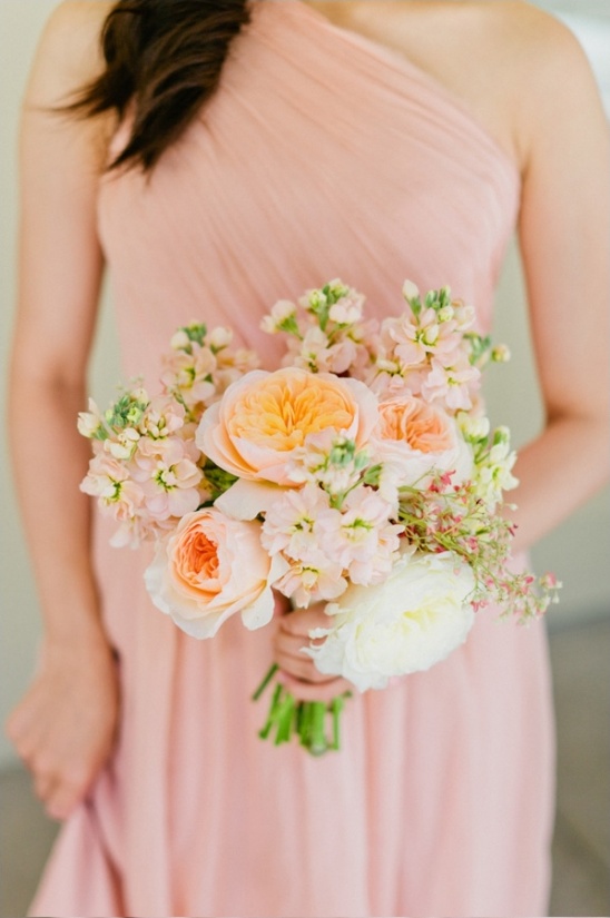 peach bridesmaid bouquet