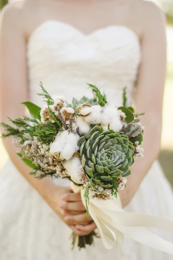 simple-succulent-wedding-under-10k