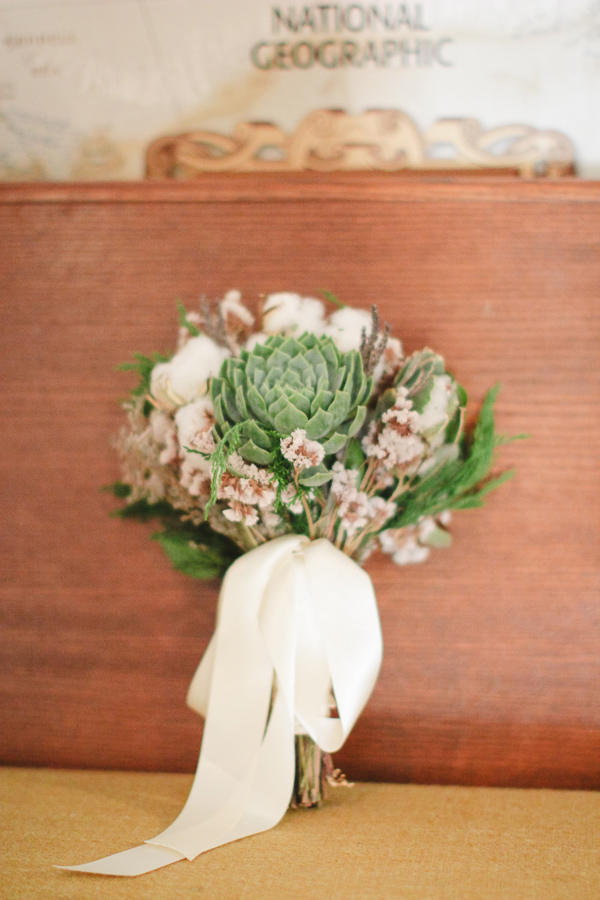 simple-succulent-wedding-under-10k