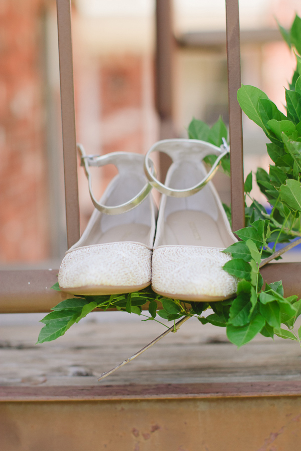simple-succulent-wedding-under-10k