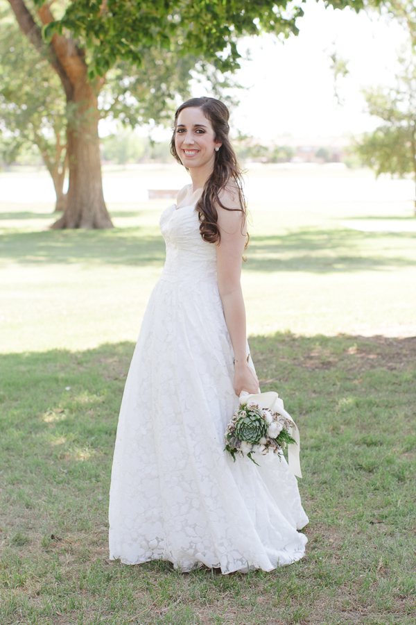 simple-succulent-wedding-under-10k