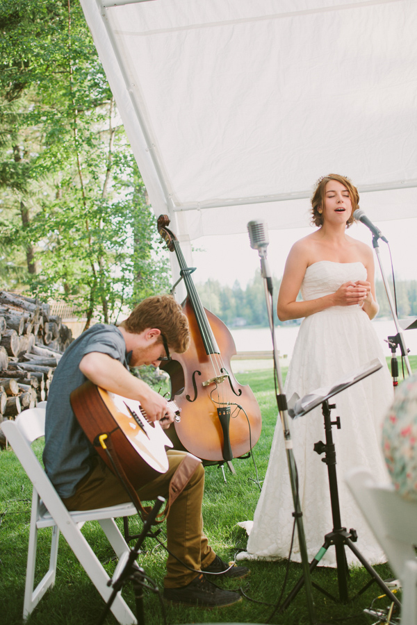 simple-sweet-wedding-in-b.c.-canada