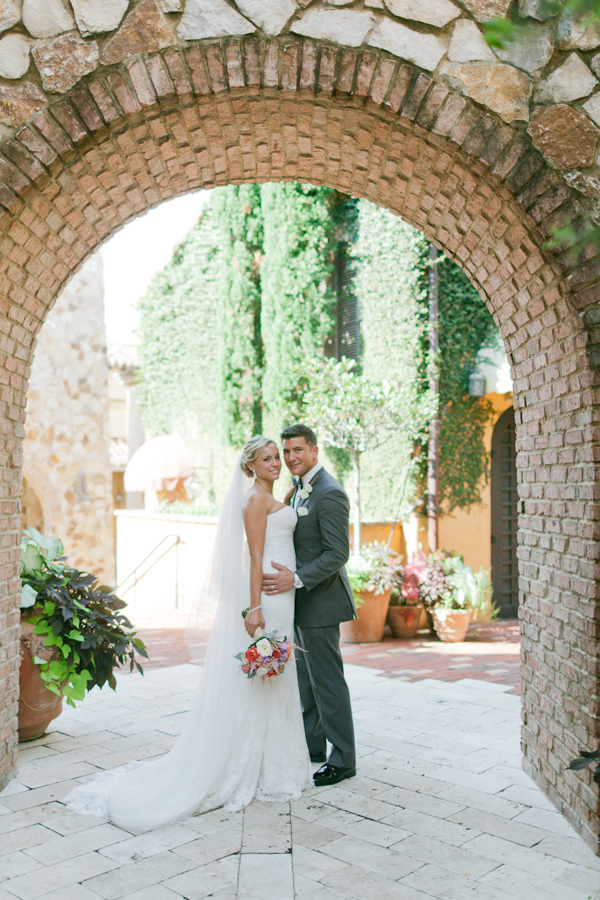travel-themed-wedding-at-bella-collin