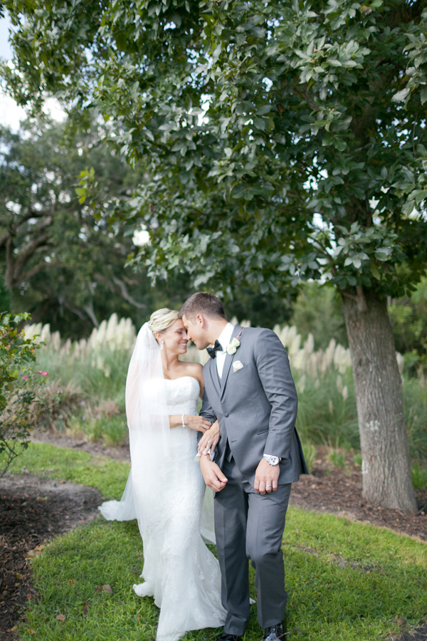 travel-themed-wedding-at-bella-collin