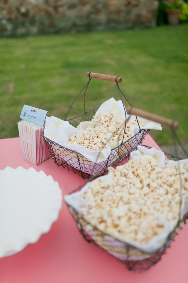 travel-themed-wedding-at-bella-collin
