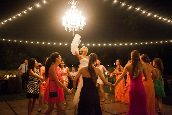 travel-themed-wedding-at-bella-collin