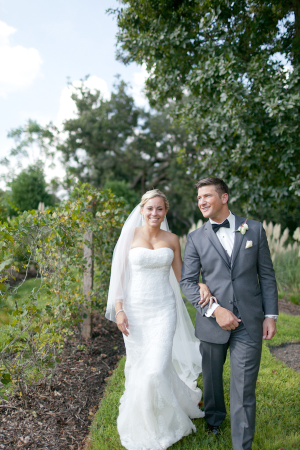 travel-themed-wedding-at-bella-collin