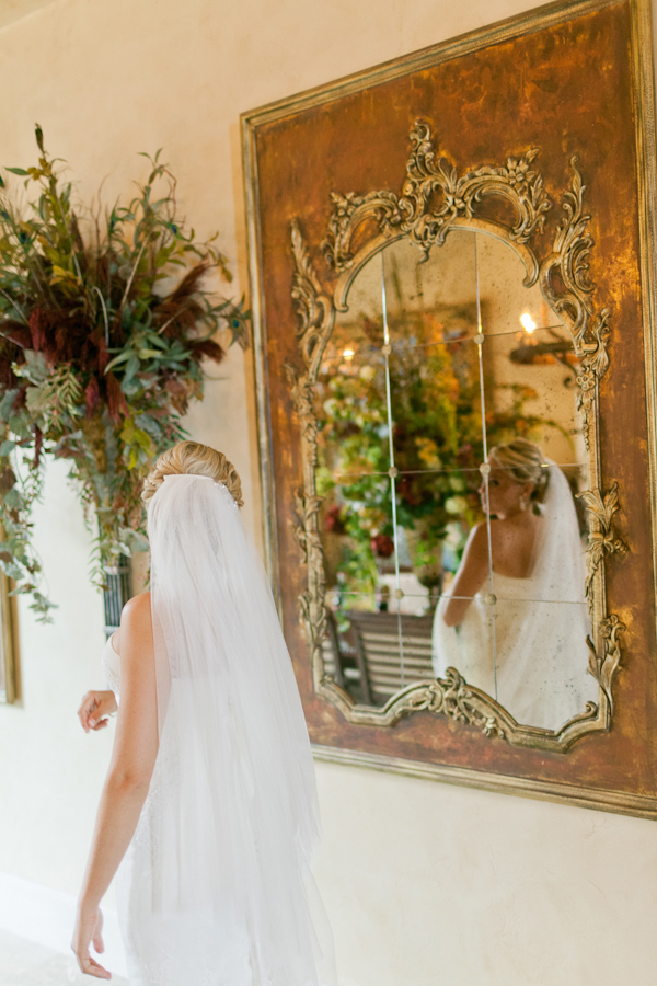 travel-themed-wedding-at-bella-collin