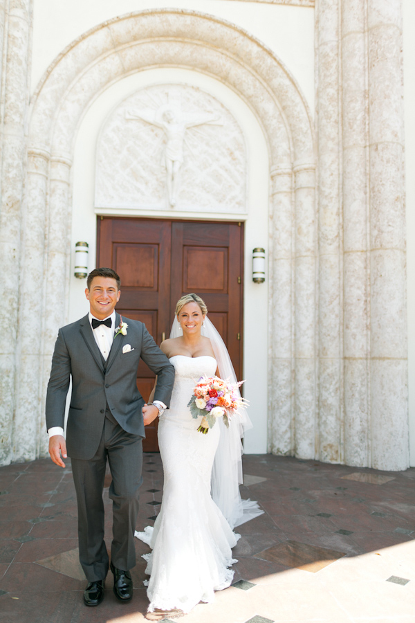travel-themed-wedding-at-bella-collin