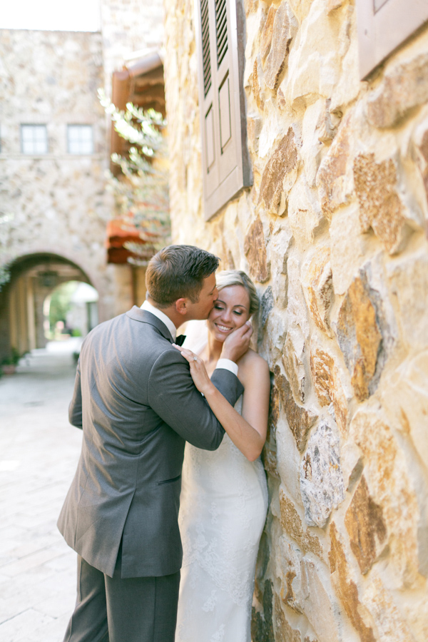 travel-themed-wedding-at-bella-collin