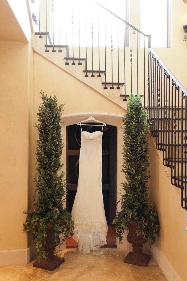 travel-themed-wedding-at-bella-collin