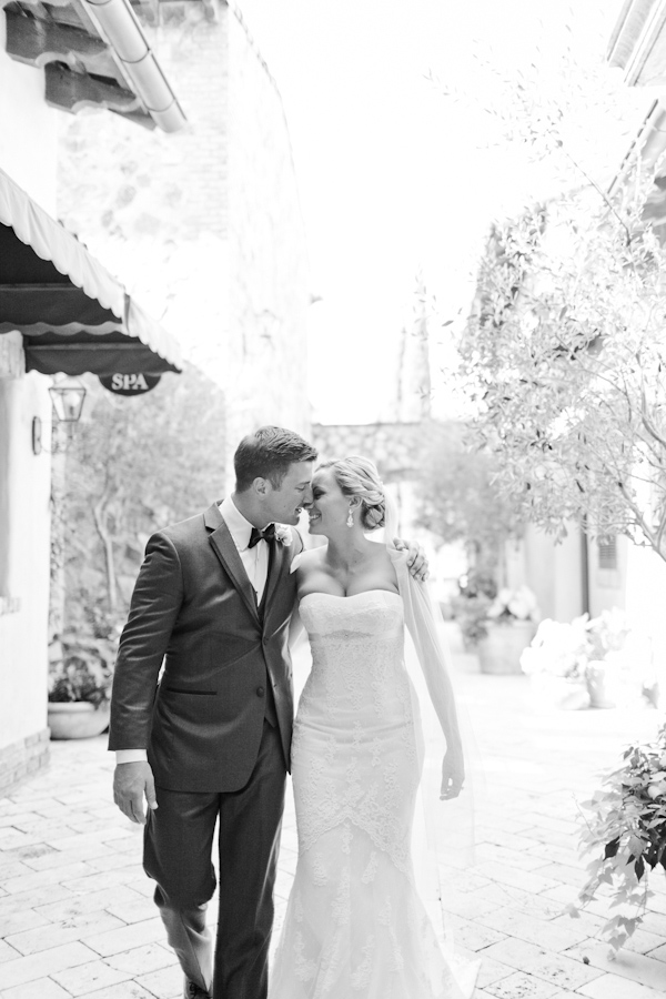 travel-themed-wedding-at-bella-collin