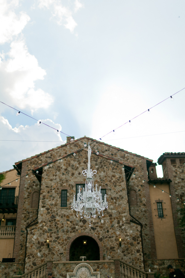 travel-themed-wedding-at-bella-collin