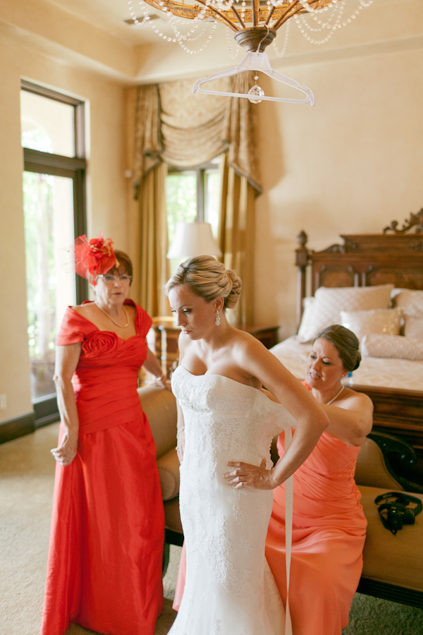 travel-themed-wedding-at-bella-collin
