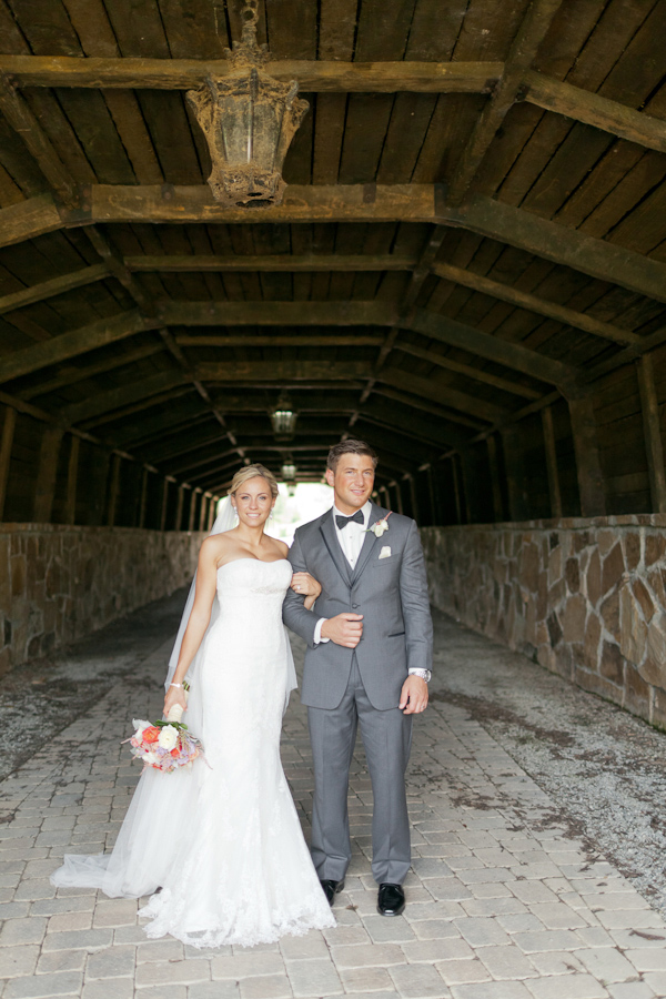 travel-themed-wedding-at-bella-collin