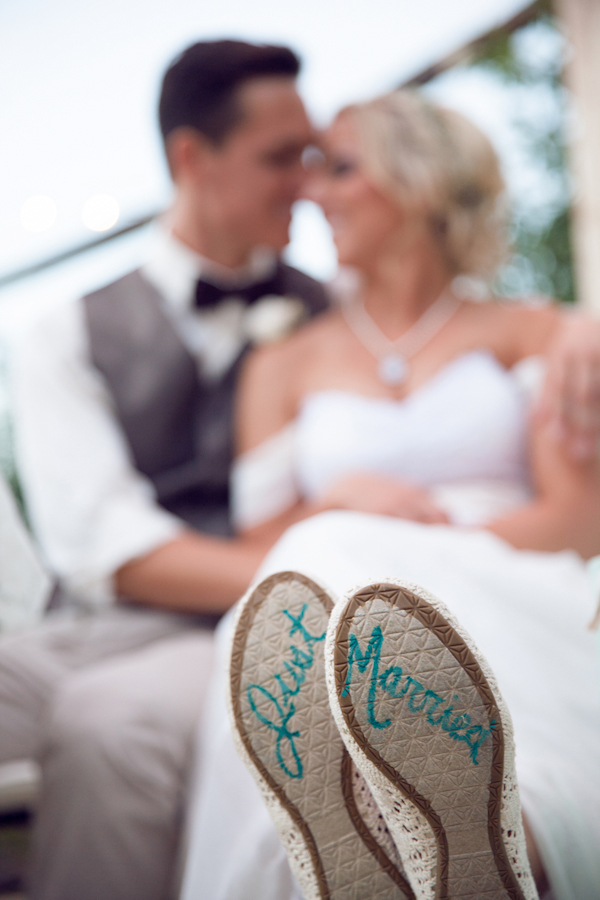 vintage-bookworm-wedding