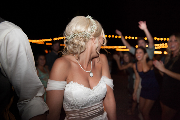 vintage-bookworm-wedding