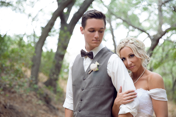 vintage-bookworm-wedding