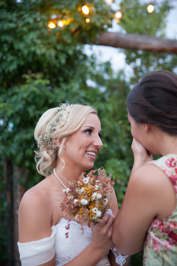 vintage-bookworm-wedding