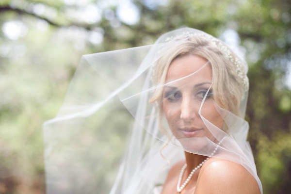 vintage-bookworm-wedding