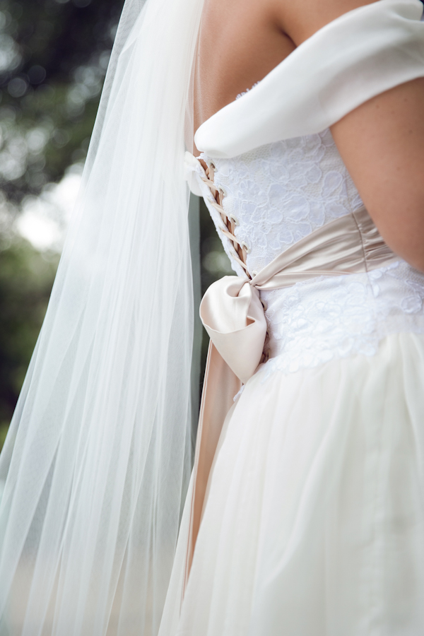 vintage-bookworm-wedding
