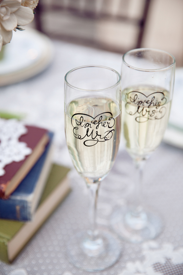 vintage-bookworm-wedding