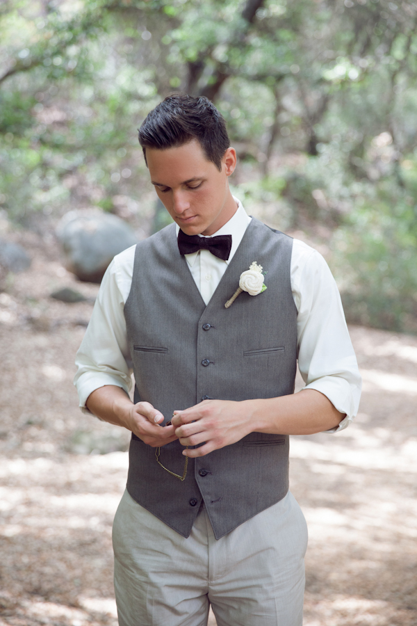 vintage-bookworm-wedding