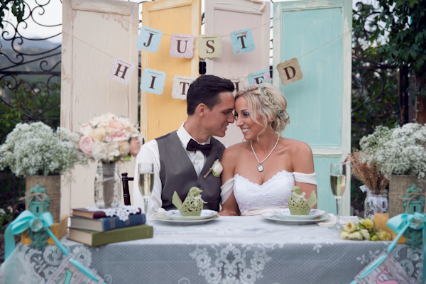 vintage-bookworm-wedding