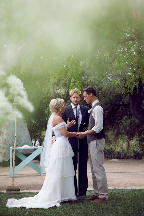 vintage-bookworm-wedding
