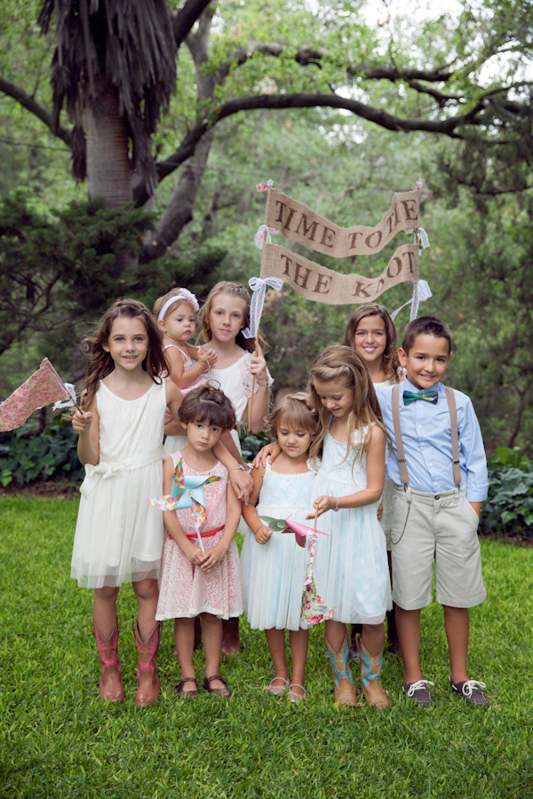 vintage-bookworm-wedding