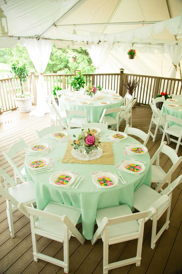 vintage-bridal-shower-in-mint-and-peach