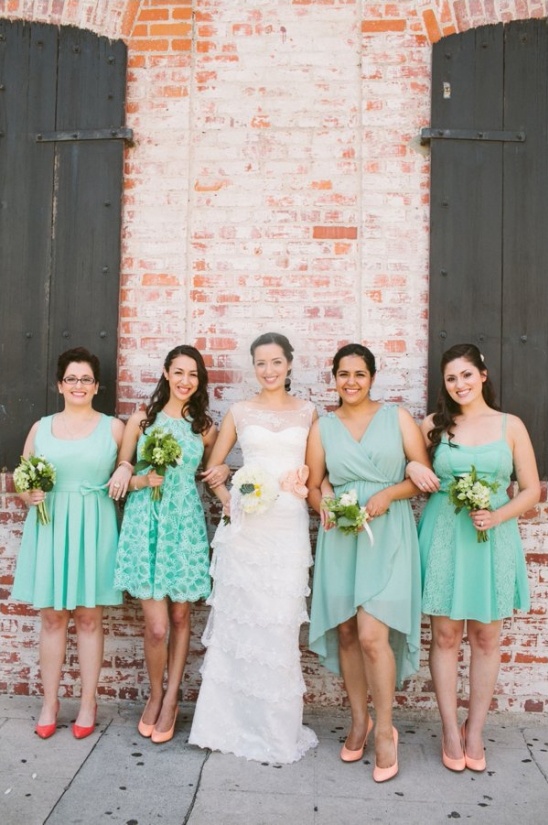 mint bridesmaid with peach shoes