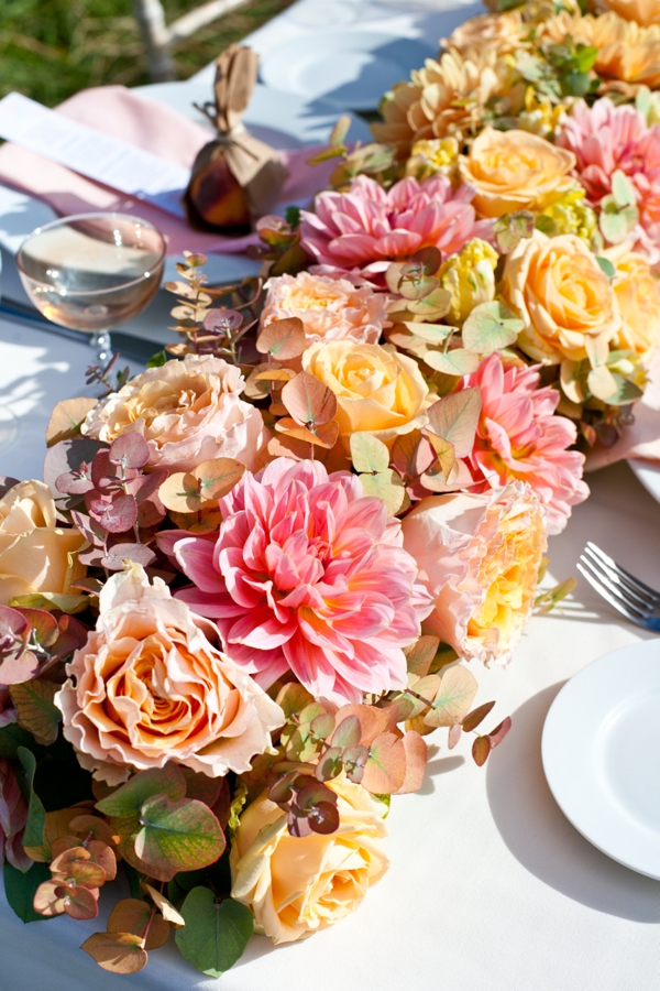 vintage-peach-wedding-ideas-from-the-uk
