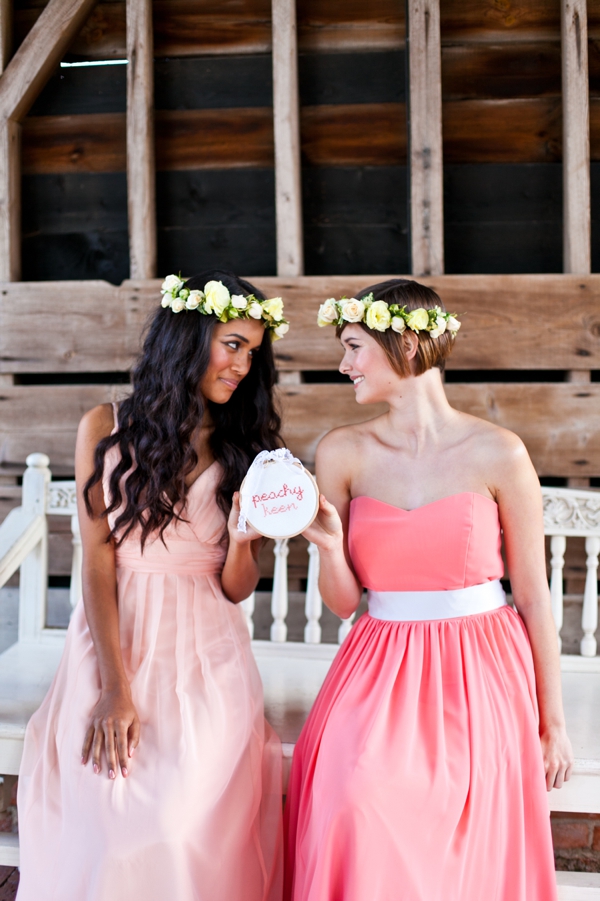 vintage-peach-wedding-ideas-from-the-uk