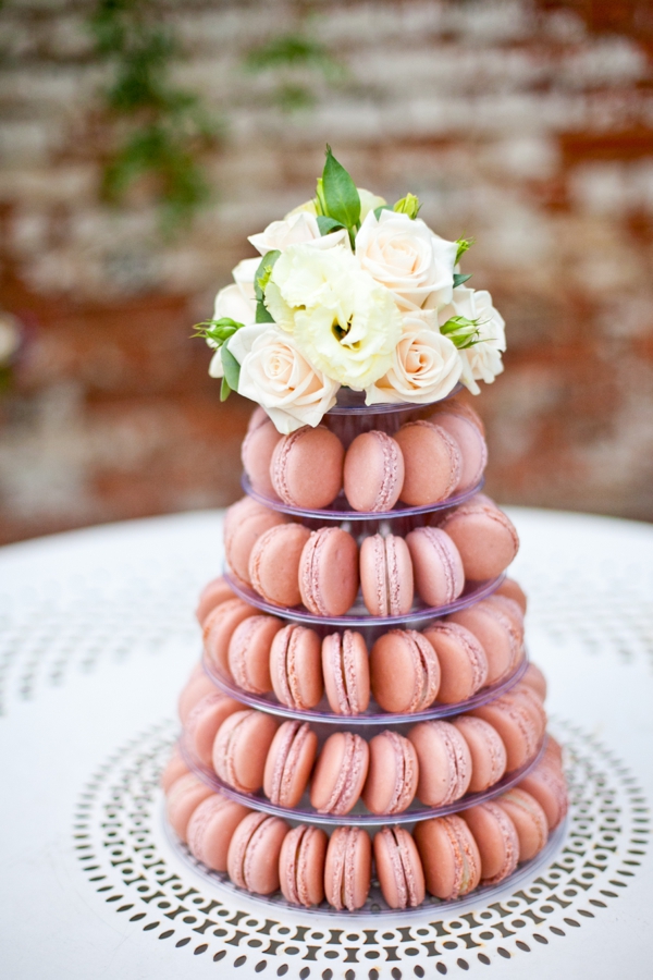 vintage-peach-wedding-ideas-from-the-uk