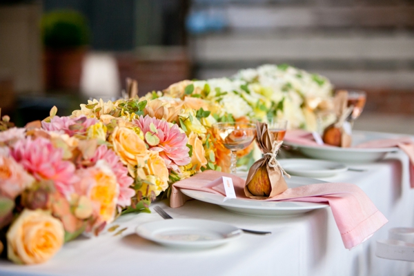 vintage-peach-wedding-ideas-from-the-uk