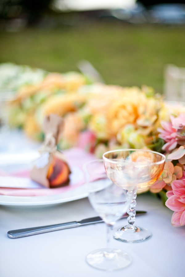 vintage-peach-wedding-ideas-from-the-uk