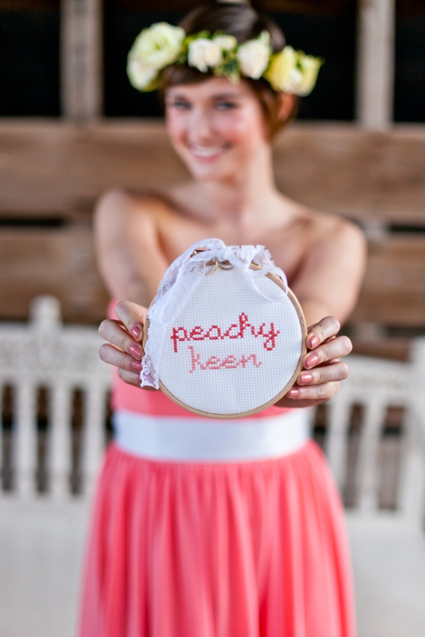 vintage-peach-wedding-ideas-from-the-uk