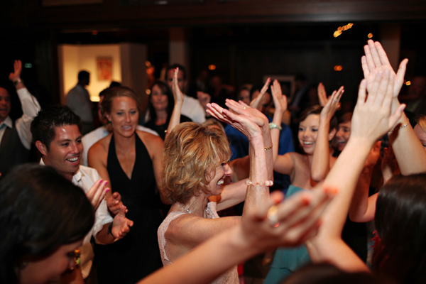 beverly-hills-backyard-wedding