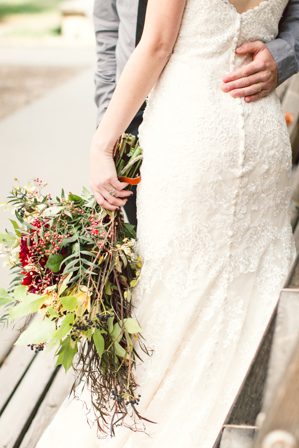 burgundy-and-bronze-fall-wedding-ideas