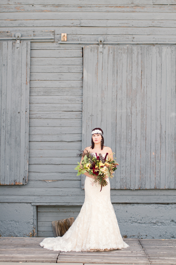 burgundy-and-bronze-fall-wedding-ideas