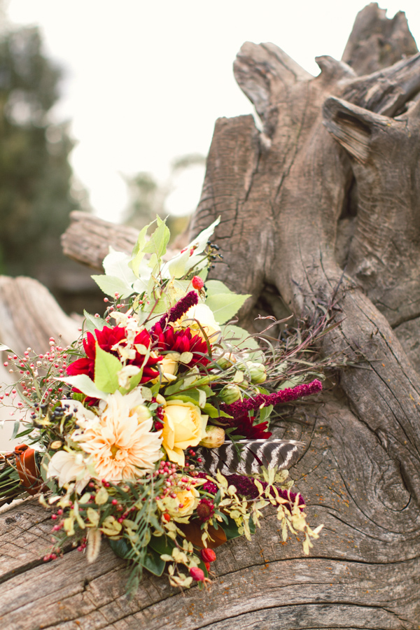 burgundy-and-bronze-fall-wedding-ideas