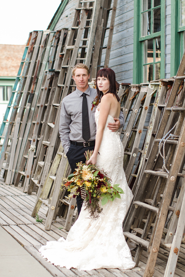 burgundy-and-bronze-fall-wedding-ideas