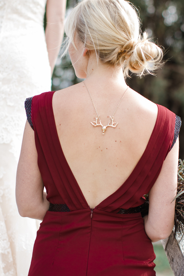 burgundy-and-bronze-fall-wedding-ideas