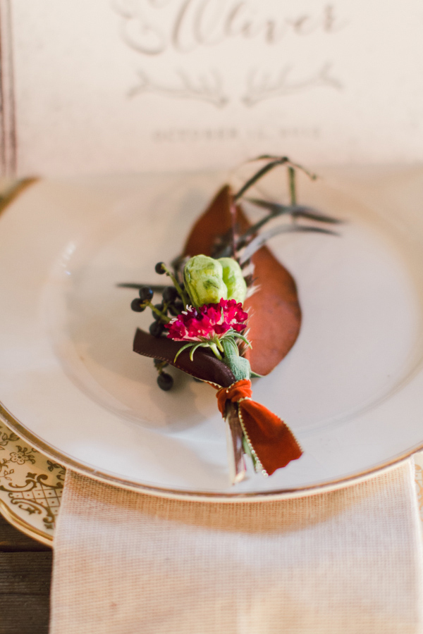 burgundy-and-bronze-fall-wedding-ideas