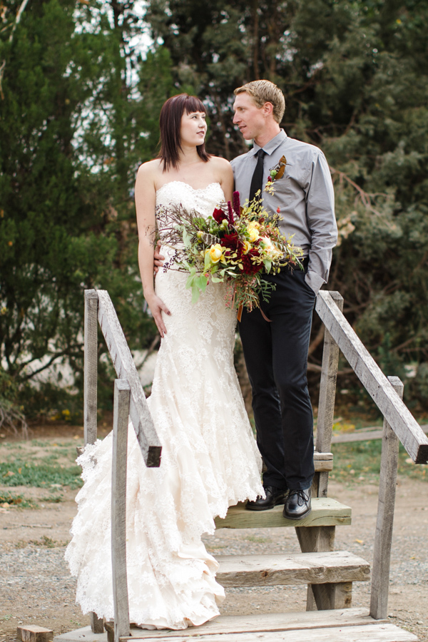 burgundy-and-bronze-fall-wedding-ideas